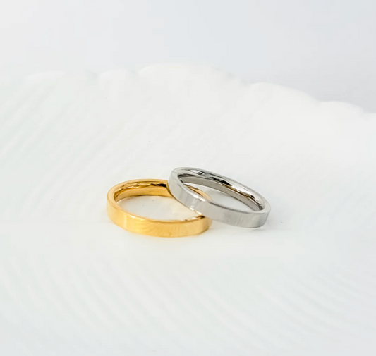 Minimalist Ring – Classic Simplicity for Everyday Style