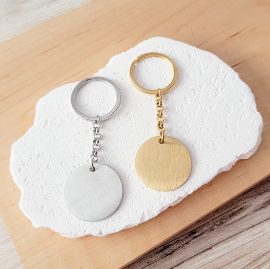 Custom Engraved Circle Pendant Keychain